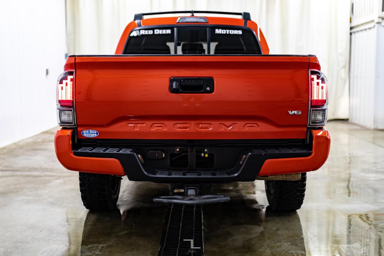 2016 Toyota Tacoma 4x4 Double Cab TRD Sport Manual Nav Roof BCam Red Deer AB