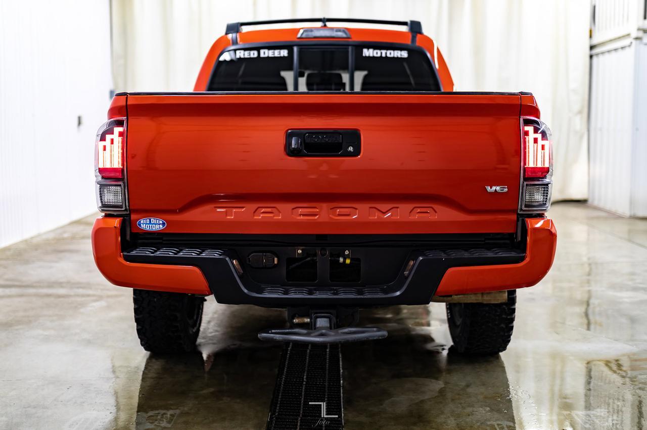 2016 Toyota Tacoma 4x4 Double Cab TRD Sport Manual Nav Roof BCam Red Deer AB