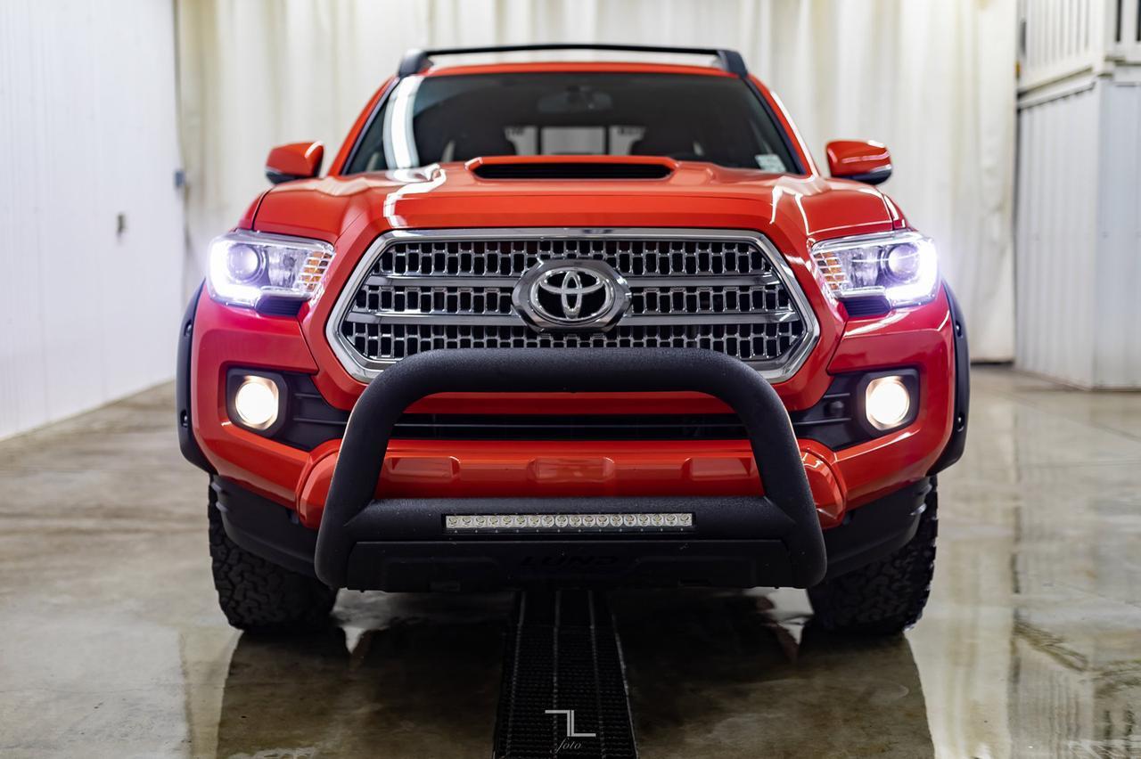 2016 Toyota Tacoma 4x4 Double Cab TRD Sport Manual Nav Roof BCam Red Deer AB