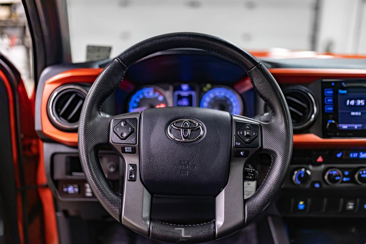 2016 Toyota Tacoma 4x4 Double Cab TRD Sport Manual Nav Roof BCam Red Deer AB