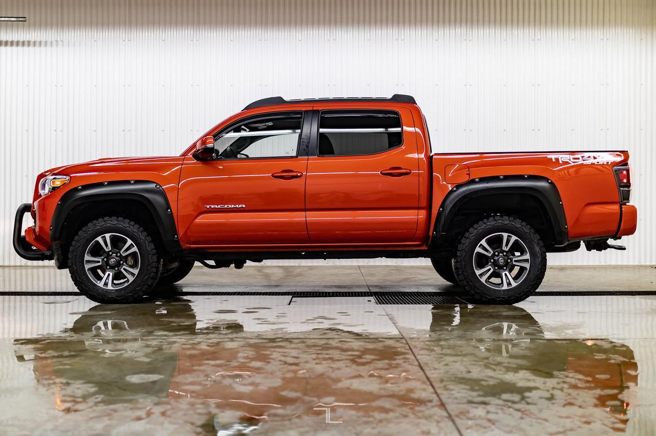 2016 Toyota Tacoma 4x4 Double Cab TRD Sport Manual Nav Roof BCam Red Deer AB