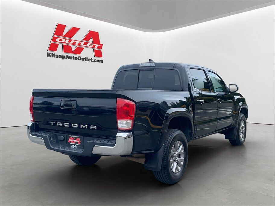 2016 Toyota Tacoma Double Cab SR5 Pickup 4D 5 ft