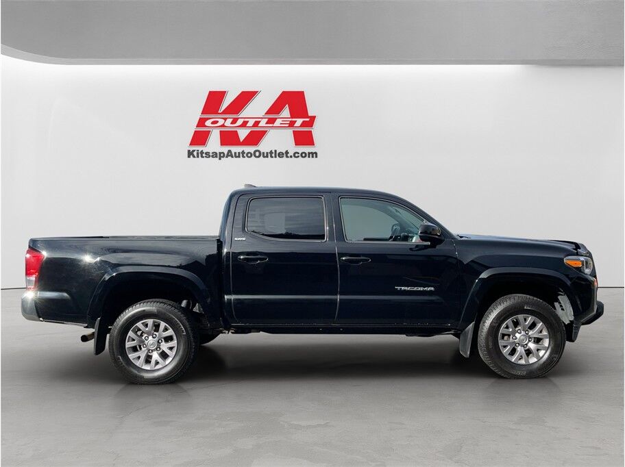 2016 Toyota Tacoma Double Cab SR5 Pickup 4D 5 ft