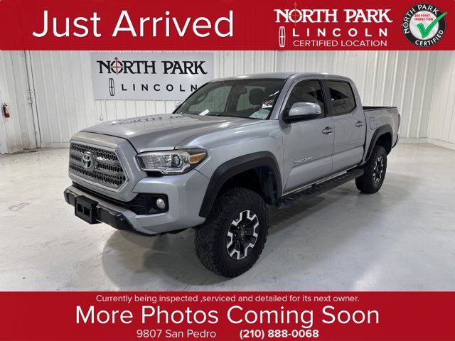 2016 Toyota Tacoma SR