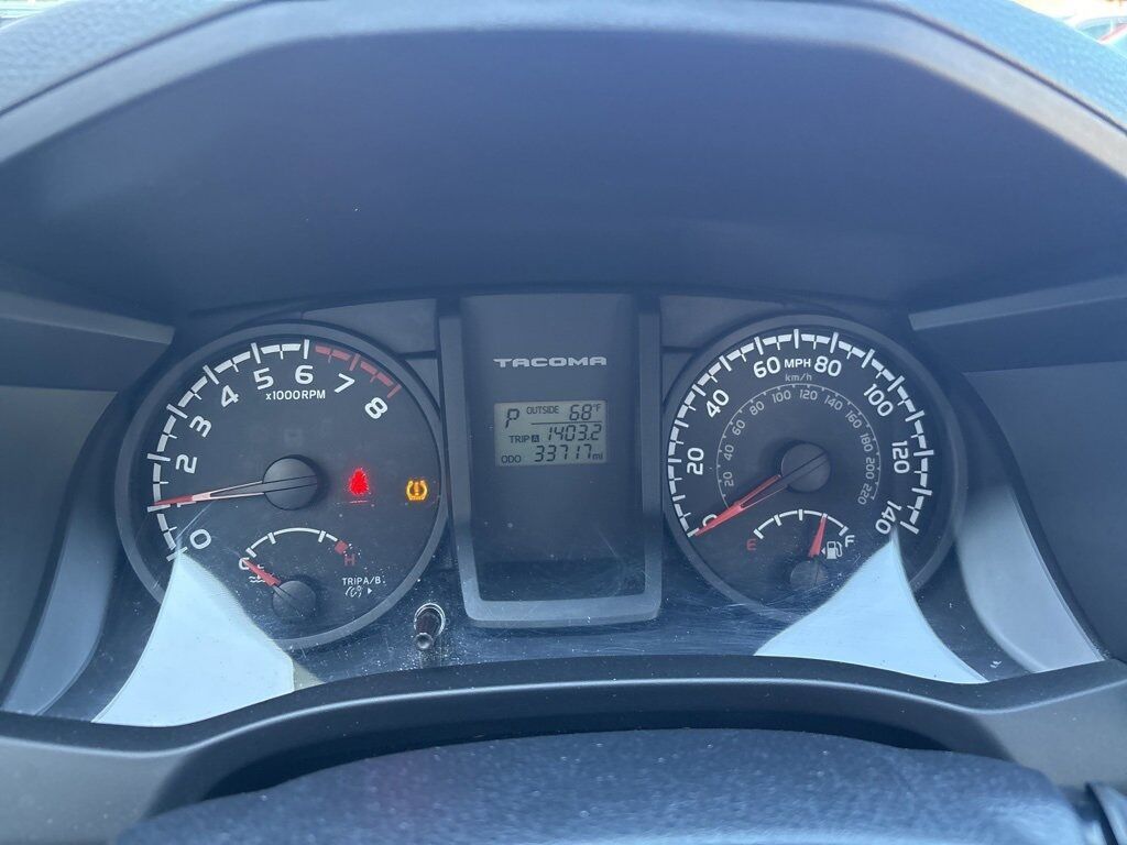 2016 Toyota Tacoma SR