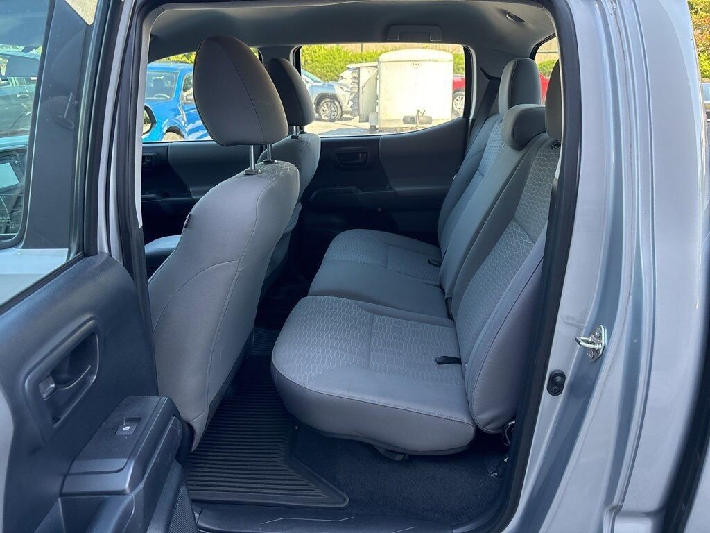 2016 Toyota Tacoma SR
