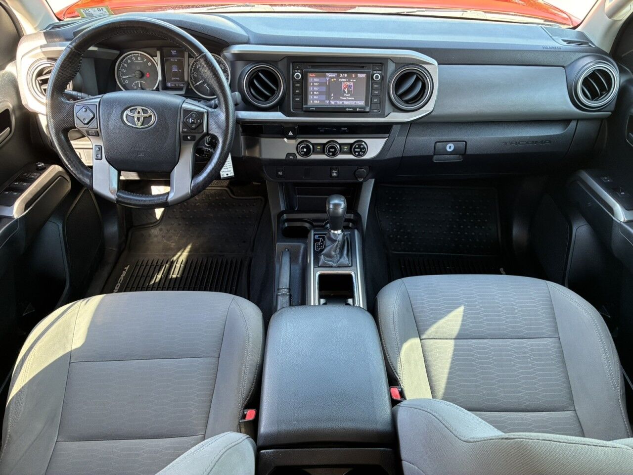2016 Toyota Tacoma SR5 Charlton MA
