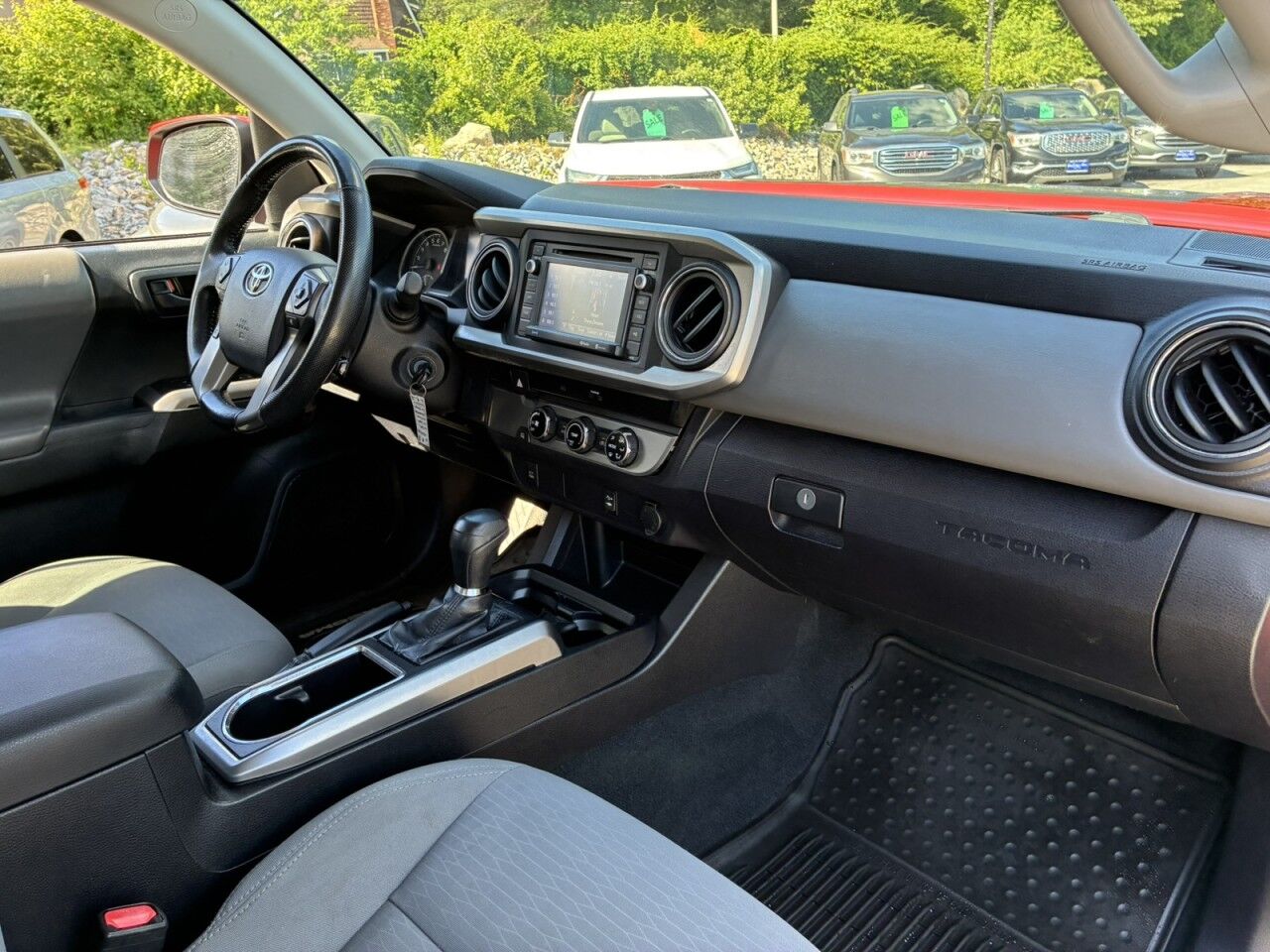 2016 Toyota Tacoma SR5 Charlton MA