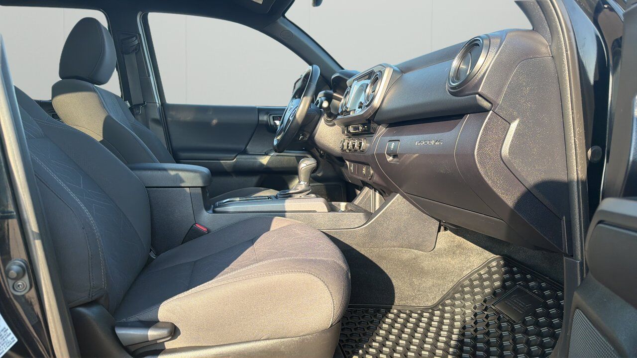 2016 Toyota Tacoma SR5 Sherwood Park AB