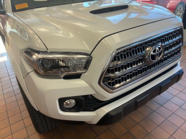 2016 Toyota Tacoma TRD Sport