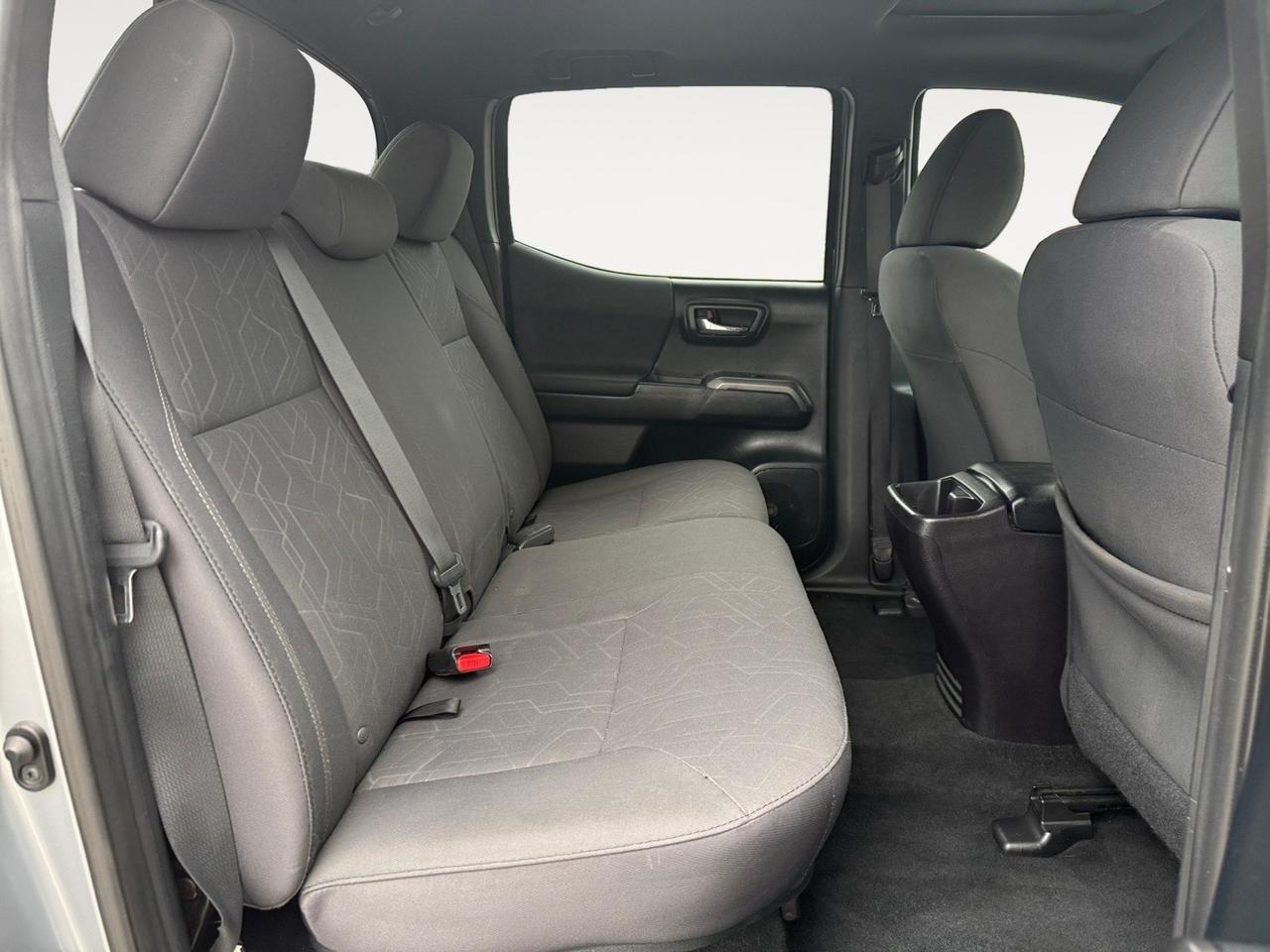 2016 Toyota Tacoma TRD Sport, TONNEAU COVER, BACKUP CAMERA, HEATED SEATS, BED LINER, TOW PACKAGE, SUNROOF, APPLE CARPLAY, BLIND SPOT ALERT, TAKE HOME THIS TACOMA TODAY! Norfolk VA