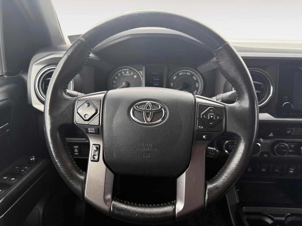 2016 Toyota Tacoma TRD Sport, TONNEAU COVER, BACKUP CAMERA, HEATED SEATS, BED LINER, TOW PACKAGE, SUNROOF, APPLE CARPLAY, BLIND SPOT ALERT, TAKE HOME THIS TACOMA TODAY! Norfolk VA