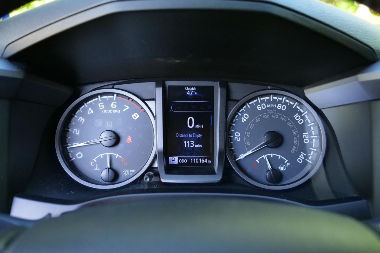 2016 Toyota Tacoma TRD Sport / V6 Tow Package / Navigation! Lincolnton NC