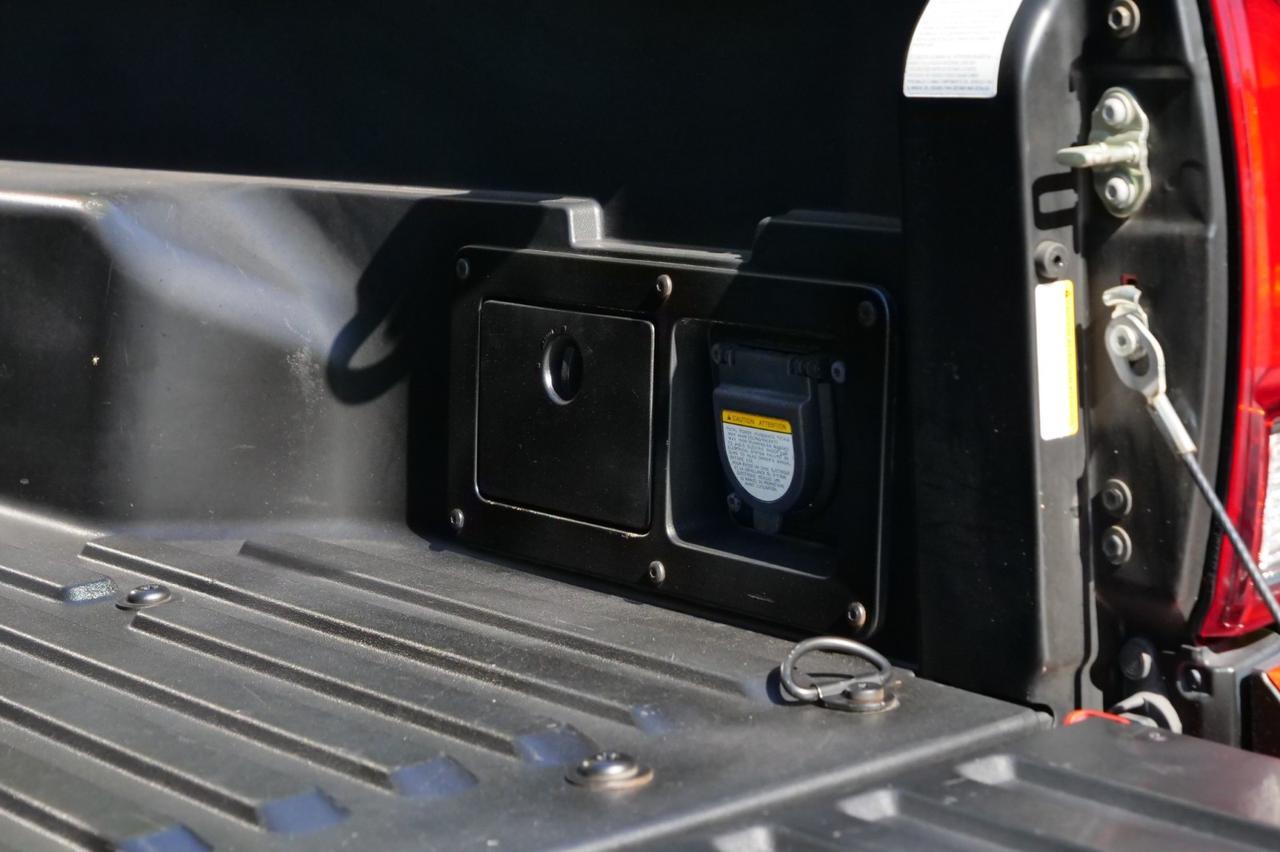 2016 Toyota Tacoma TRD Sport / V6 Tow Package / Navigation! Lincolnton NC