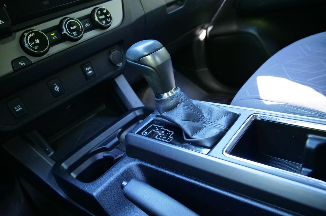 2016 Toyota Tacoma TRD Sport / V6 Tow Package / Navigation! Lincolnton NC