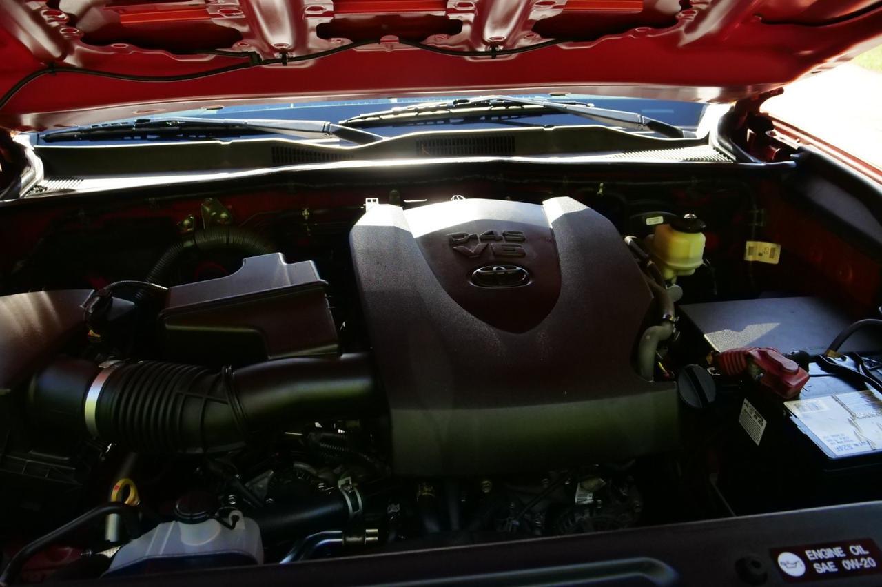 2016 Toyota Tacoma TRD Sport / V6 Tow Package / Navigation! Lincolnton NC