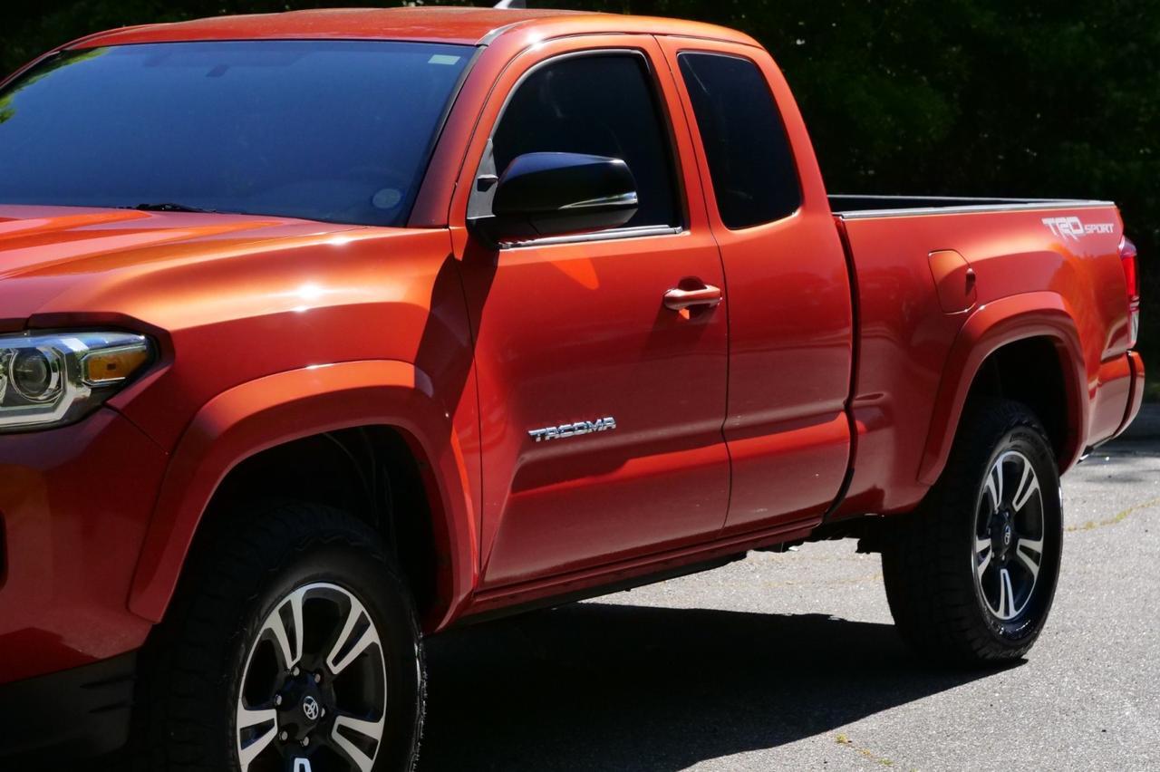 2016 Toyota Tacoma TRD Sport / V6 Tow Package / Navigation! Lincolnton NC