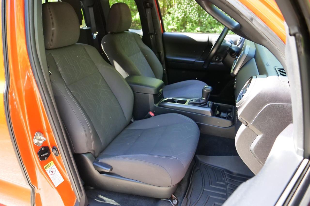 2016 Toyota Tacoma TRD Sport / V6 Tow Package / Navigation! Lincolnton NC