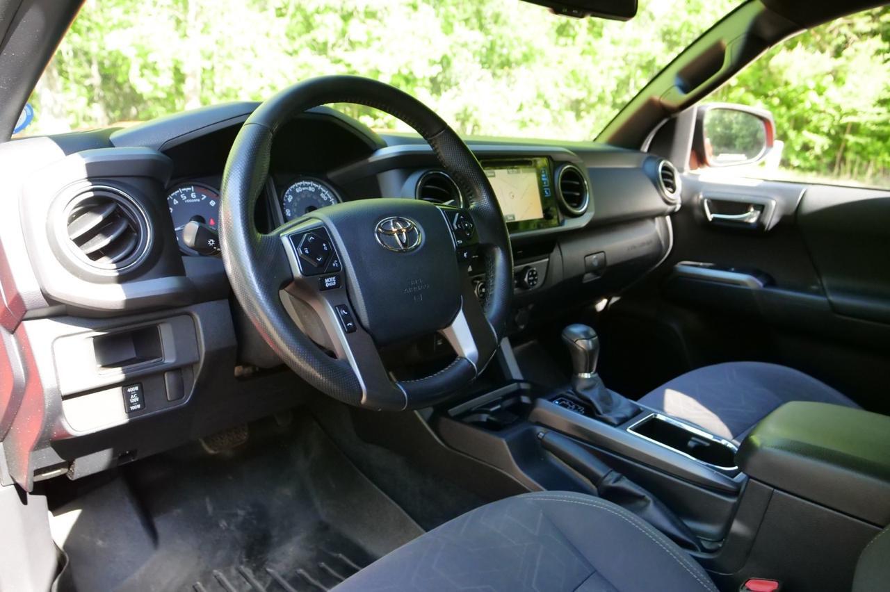 2016 Toyota Tacoma TRD Sport / V6 Tow Package / Navigation! Lincolnton NC