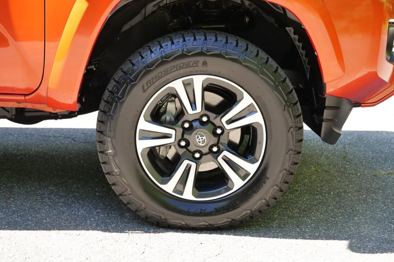 2016 Toyota Tacoma TRD Sport / V6 Tow Package / Navigation! Lincolnton NC