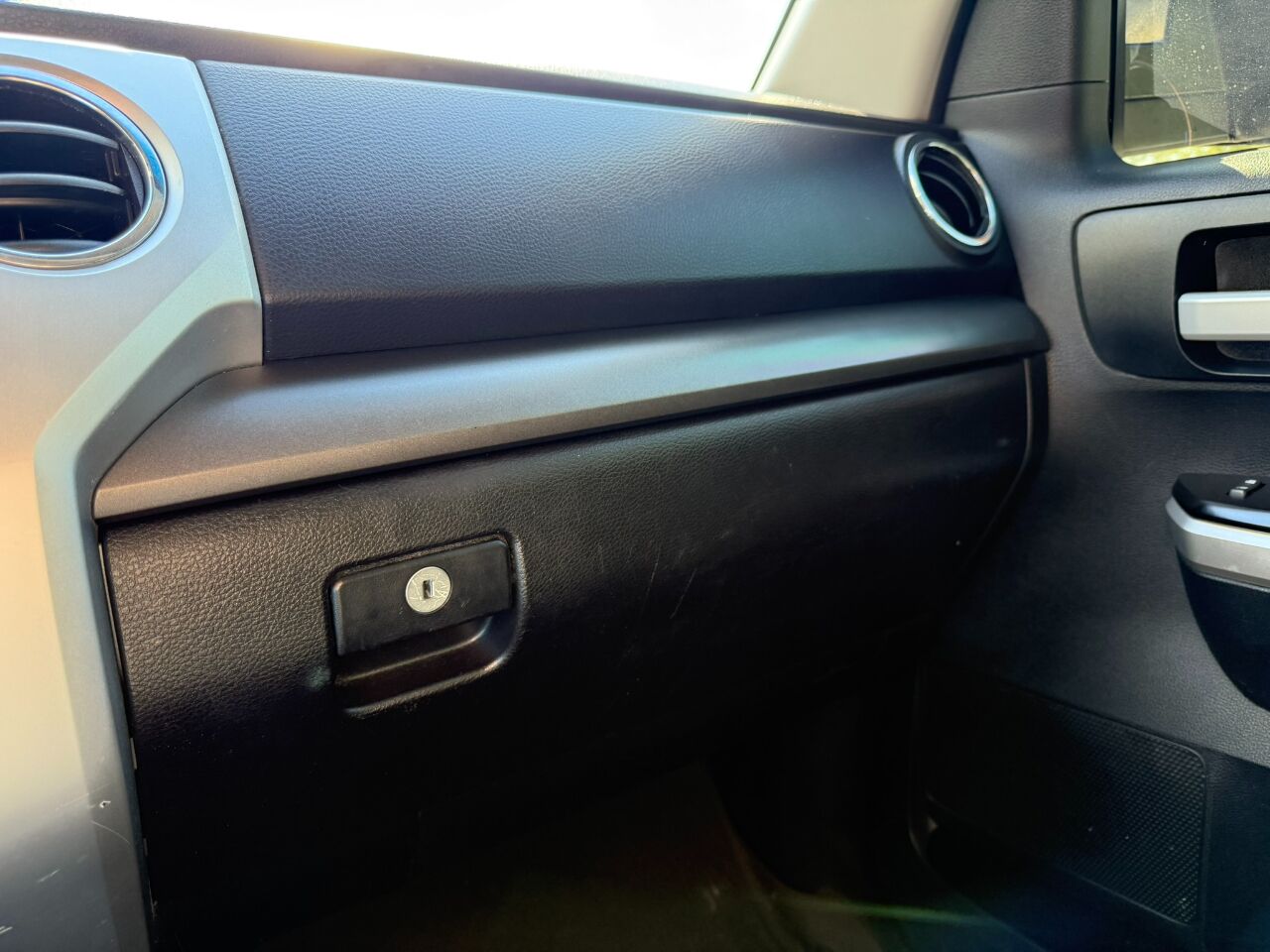 2016 Toyota Tundra 2WD Truck CrewMax 5.7L FFV V8 6-Spd AT SR5 (Natl) Jacksonville FL