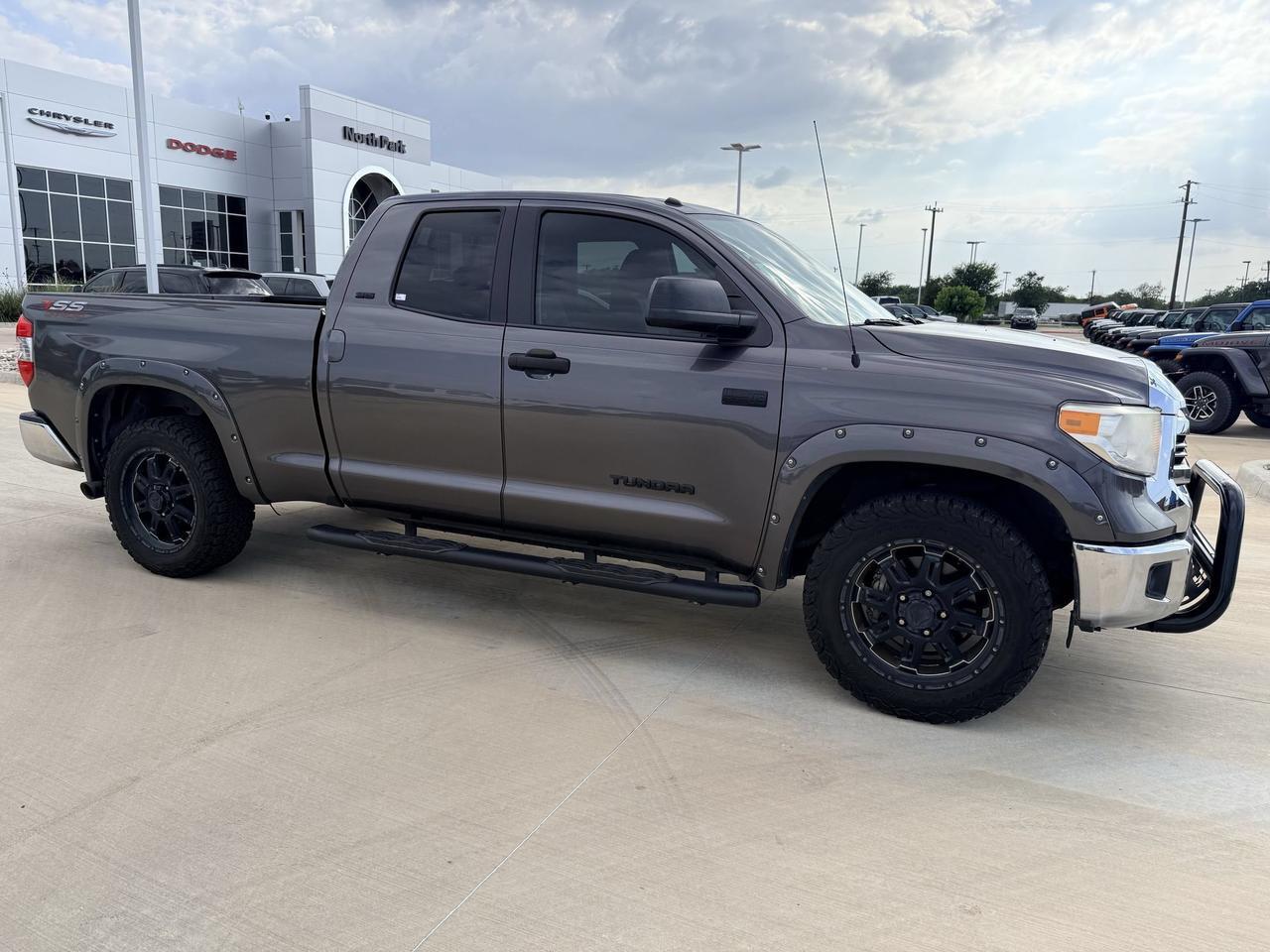 2016 Toyota Tundra 4WD Truck