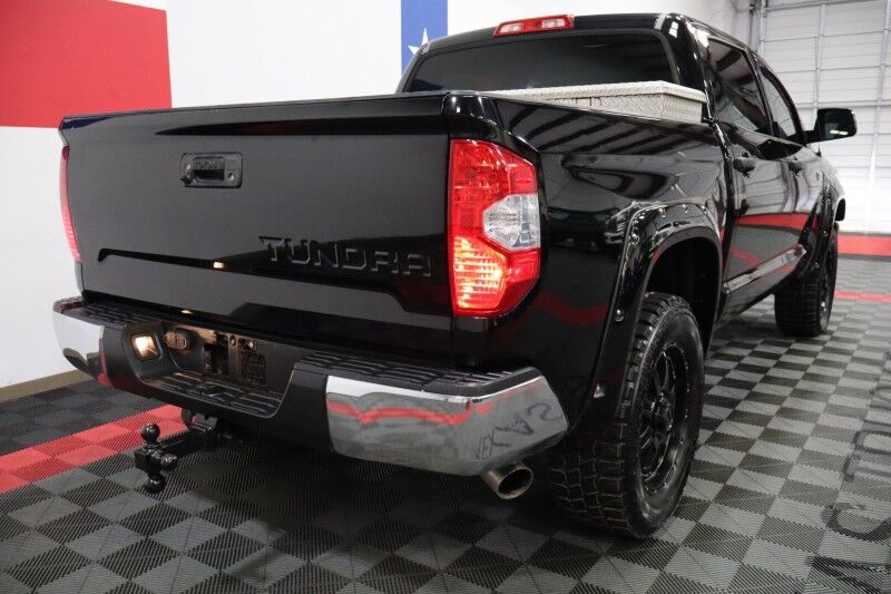 2016 Toyota Tundra 4WD Truck SR5 5.7L V8 Touch Screen 20in Wheels 35in Tires FREE WARRANTY Arlington TX