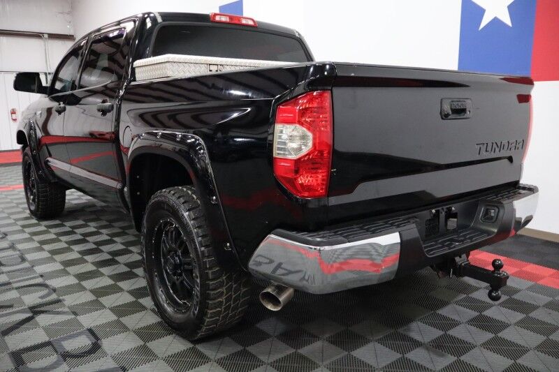 2016 Toyota Tundra 4WD Truck SR5 5.7L V8 Touch Screen 20in Wheels 35in Tires FREE WARRANTY Arlington TX