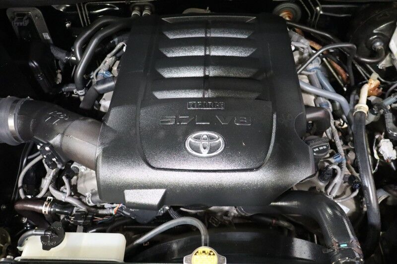 2016 Toyota Tundra 4WD Truck SR5 5.7L V8 Touch Screen 20in Wheels 35in Tires FREE WARRANTY Arlington TX