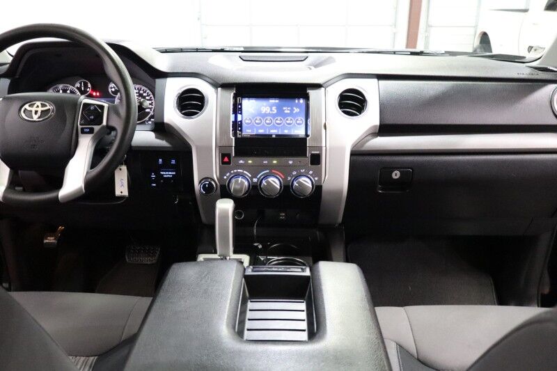 2016 Toyota Tundra 4WD Truck SR5 5.7L V8 Touch Screen 20in Wheels 35in Tires FREE WARRANTY Arlington TX