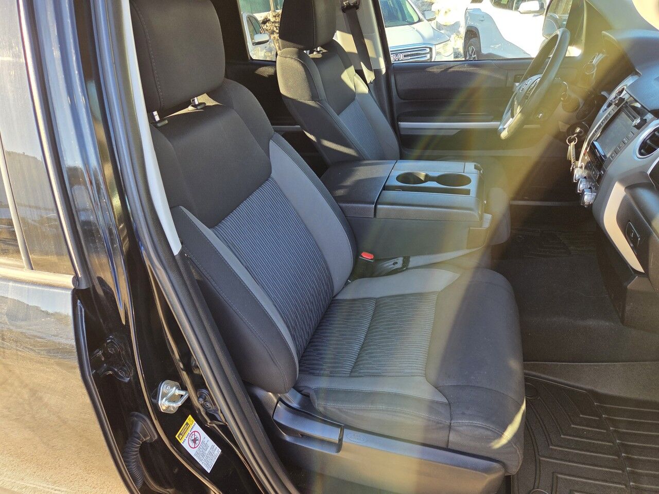 2016 Toyota Tundra 4WD Truck SR5 Charlton MA