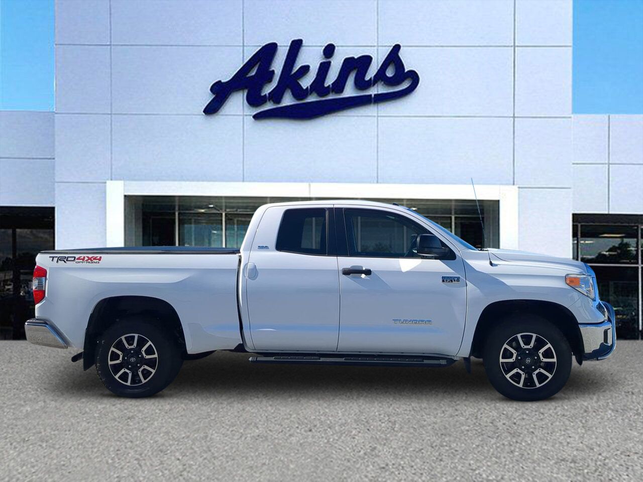 2016 Toyota Tundra 4WD Truck SR5