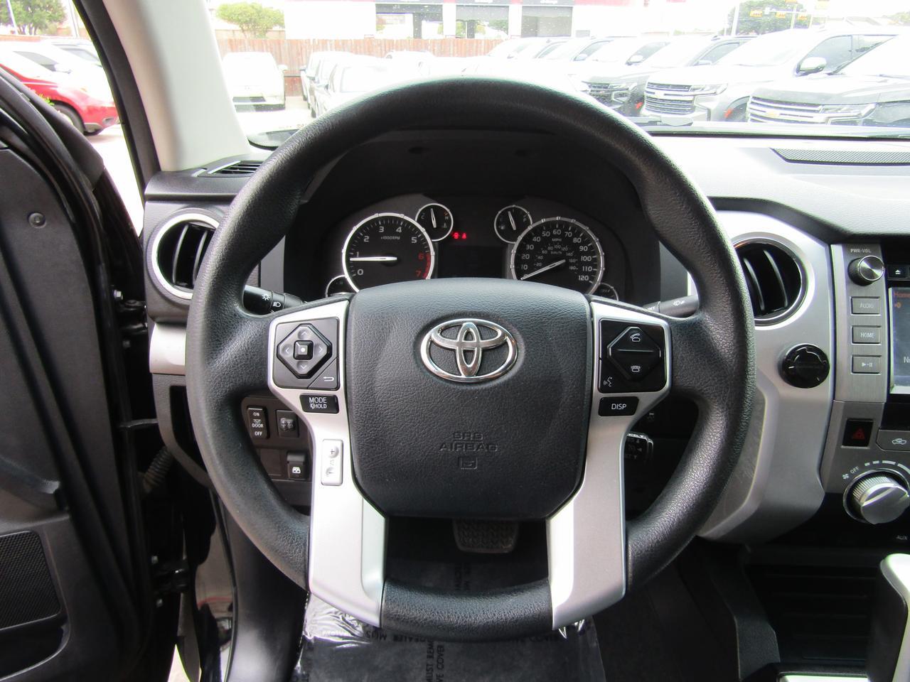 2016 Toyota Tundra CrewMax 4.6L V8 6-Spd AT SR5 (Natl) Grand Prairie TX