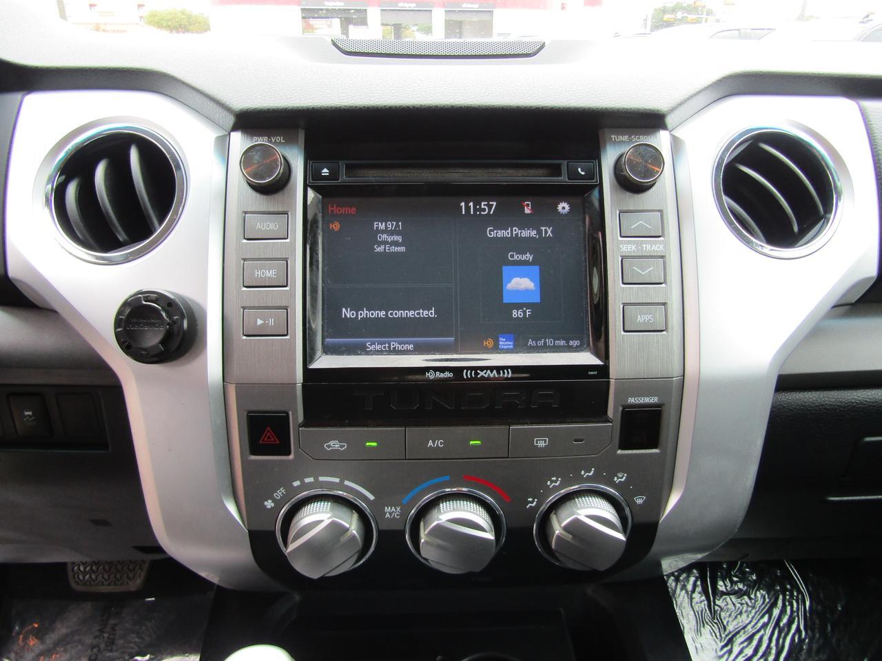 2016 Toyota Tundra CrewMax 4.6L V8 6-Spd AT SR5 (Natl) Grand Prairie TX