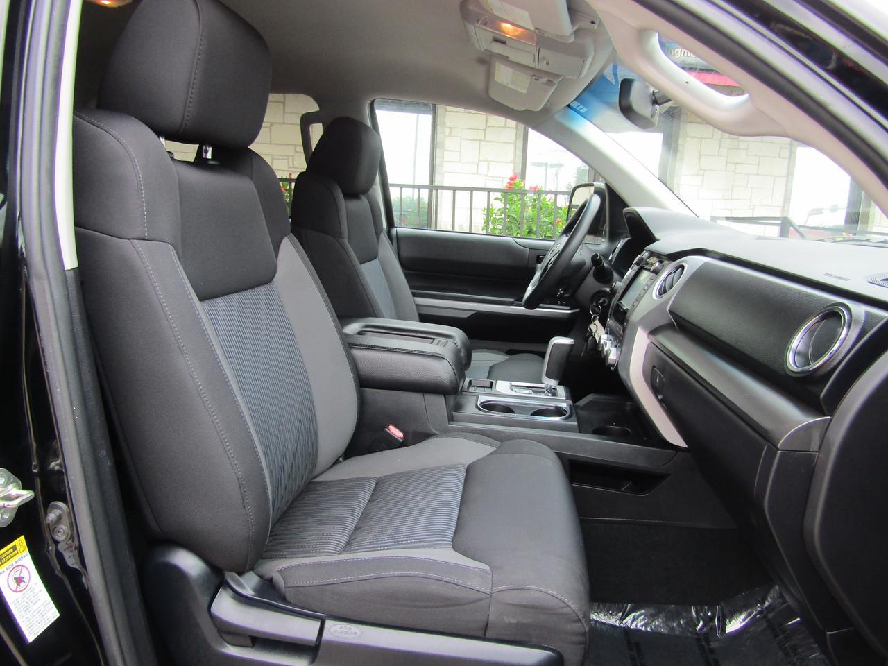 2016 Toyota Tundra CrewMax 4.6L V8 6-Spd AT SR5 (Natl) Grand Prairie TX