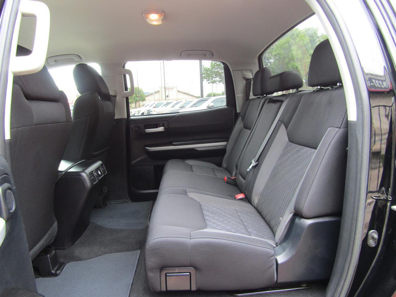 2016 Toyota Tundra CrewMax 4.6L V8 6-Spd AT SR5 (Natl) Grand Prairie TX