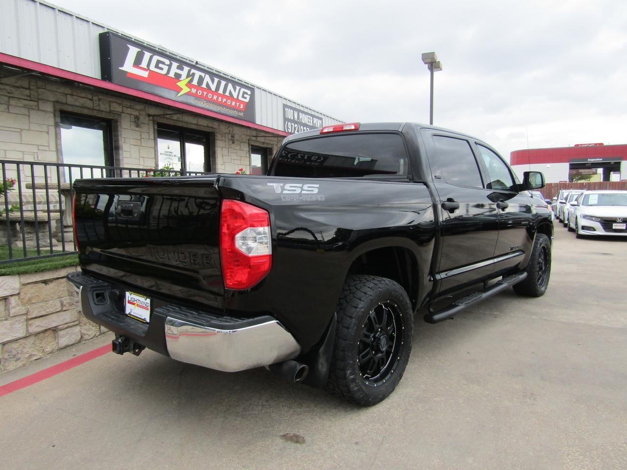 2016 Toyota Tundra CrewMax 4.6L V8 6-Spd AT SR5 (Natl) Grand Prairie TX