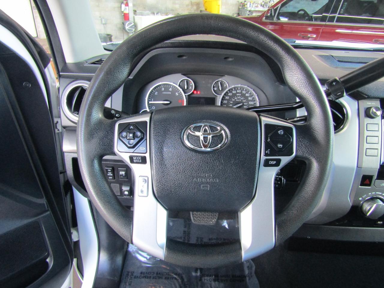 2016 Toyota Tundra CrewMax 4.6L V8 6-Spd AT SR5 (Natl) Grand Prairie TX