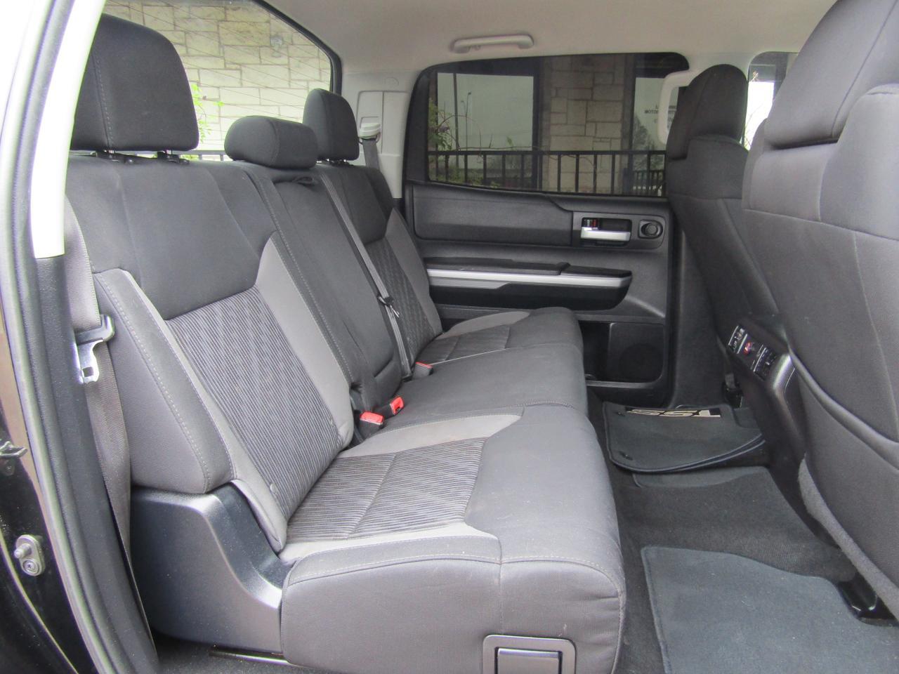 2016 Toyota Tundra CrewMax 4.6L V8 6-Spd AT SR5 (Natl) Grand Prairie TX