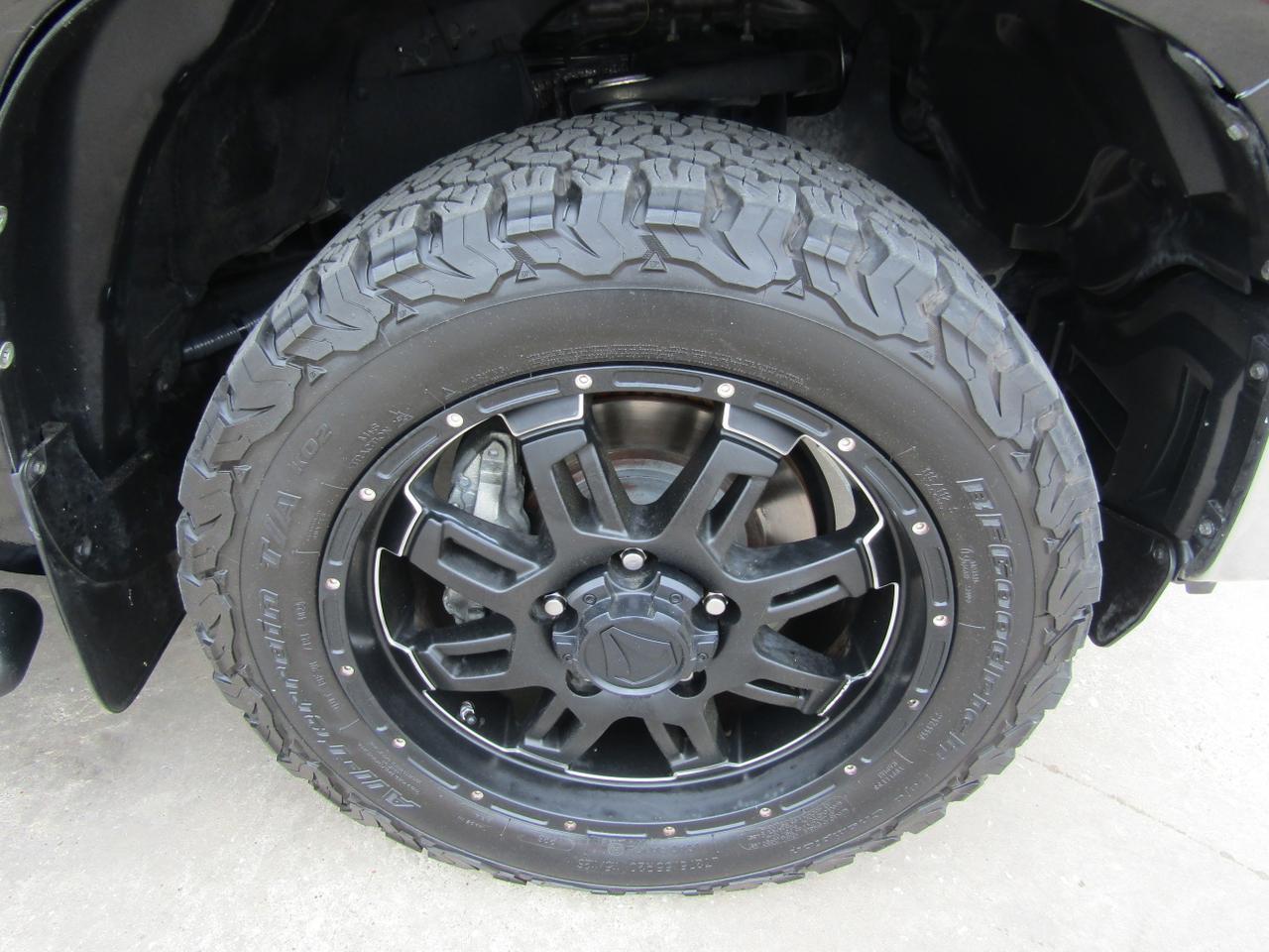 2016 Toyota Tundra CrewMax 4.6L V8 6-Spd AT SR5 (Natl) Grand Prairie TX