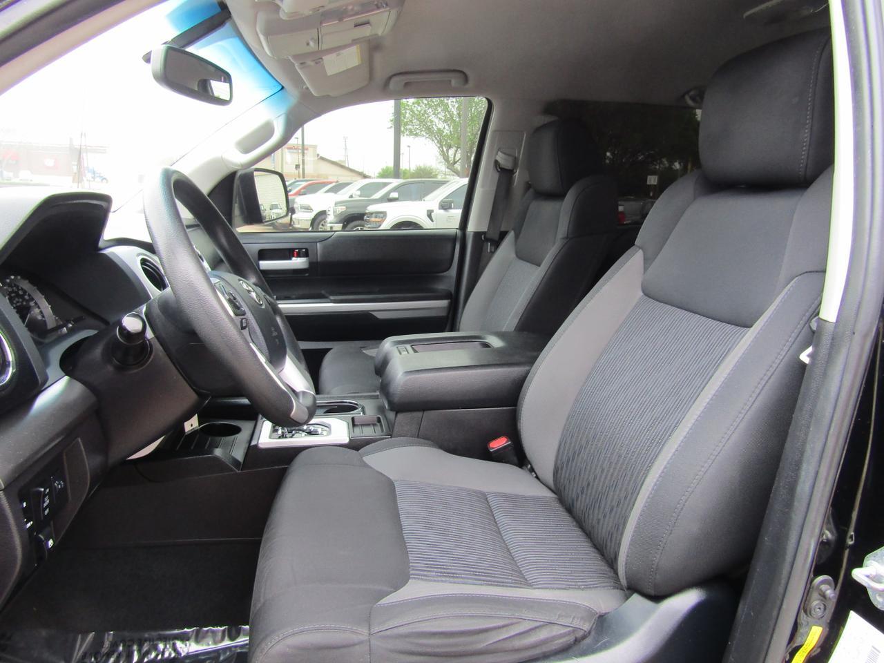 2016 Toyota Tundra CrewMax 4.6L V8 6-Spd AT SR5 (Natl) Grand Prairie TX