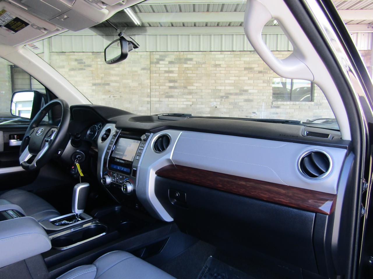 2016 Toyota Tundra CrewMax 5.7L FFV V8 6-Spd AT LTD (Natl) Grand Prairie TX