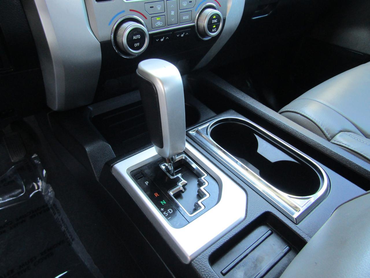 2016 Toyota Tundra CrewMax 5.7L FFV V8 6-Spd AT LTD (Natl) Grand Prairie TX