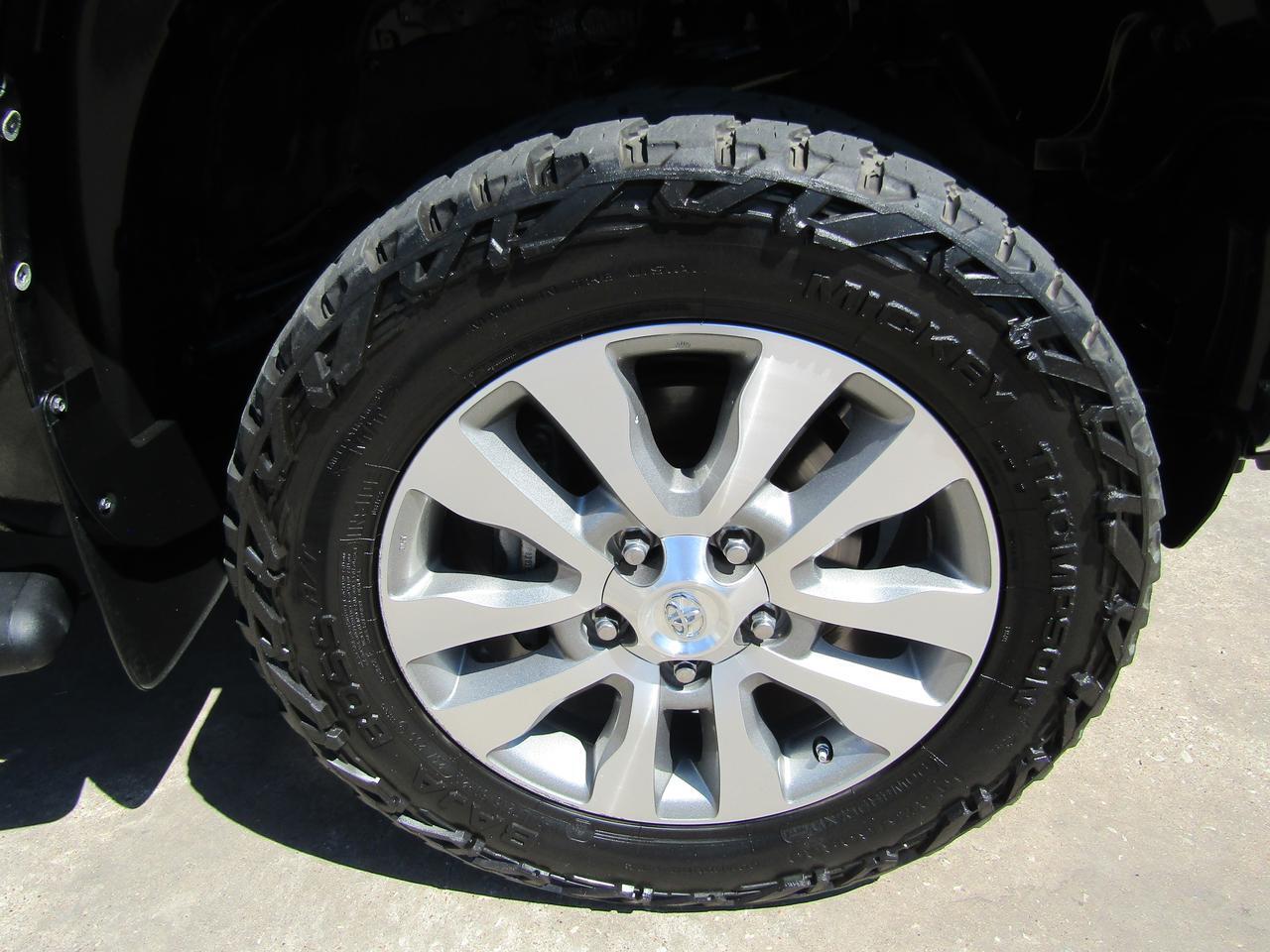 2016 Toyota Tundra CrewMax 5.7L FFV V8 6-Spd AT LTD (Natl) Grand Prairie TX