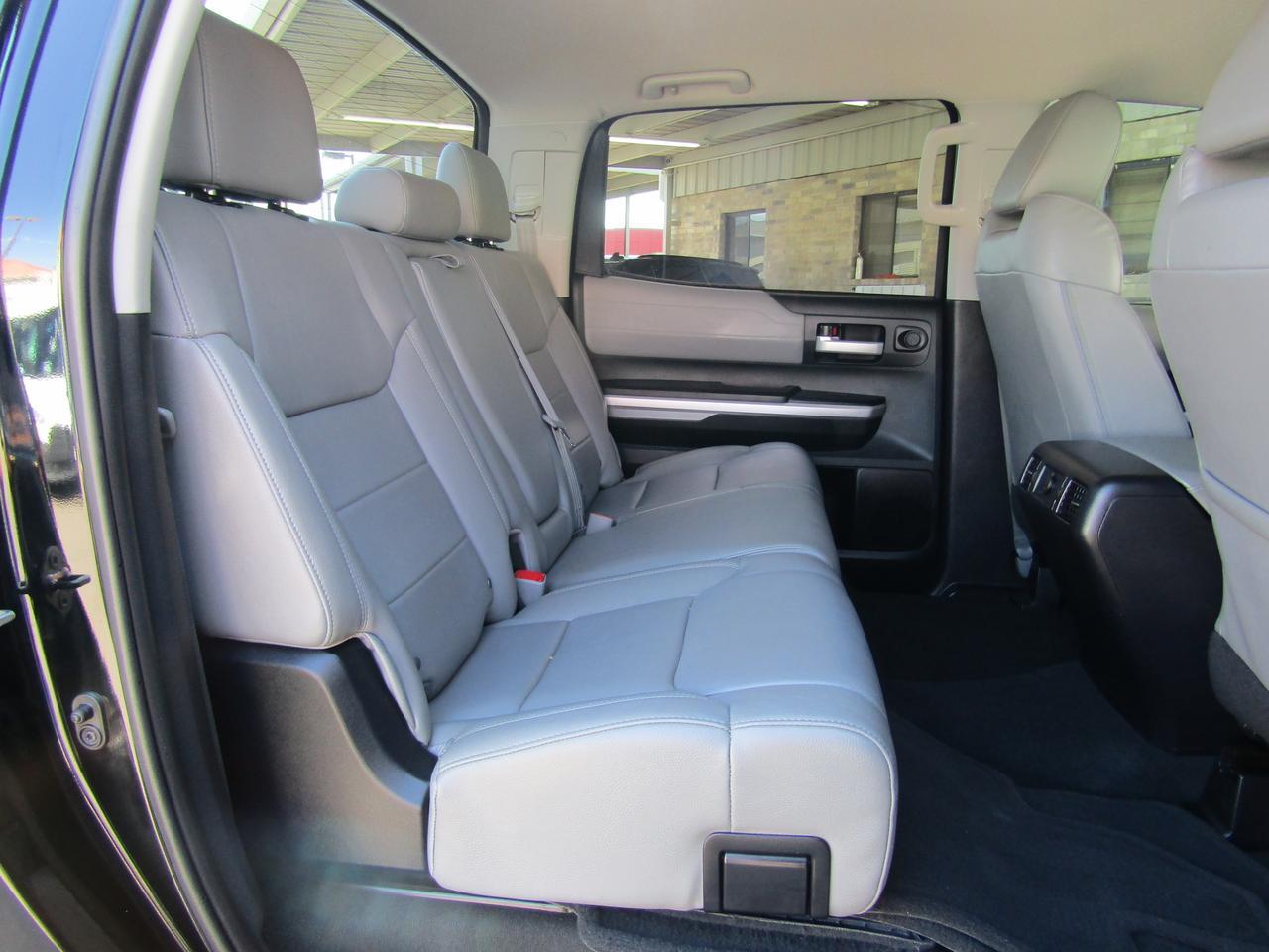 2016 Toyota Tundra CrewMax 5.7L FFV V8 6-Spd AT LTD (Natl) Grand Prairie TX