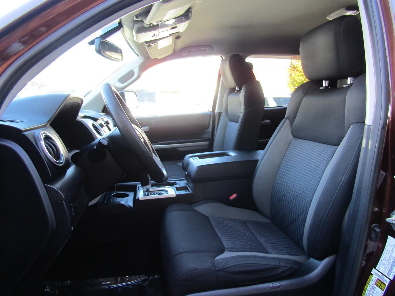 2016 Toyota Tundra CrewMax 5.7L FFV V8 6-Spd AT SR5 (Natl) Grand Prairie TX