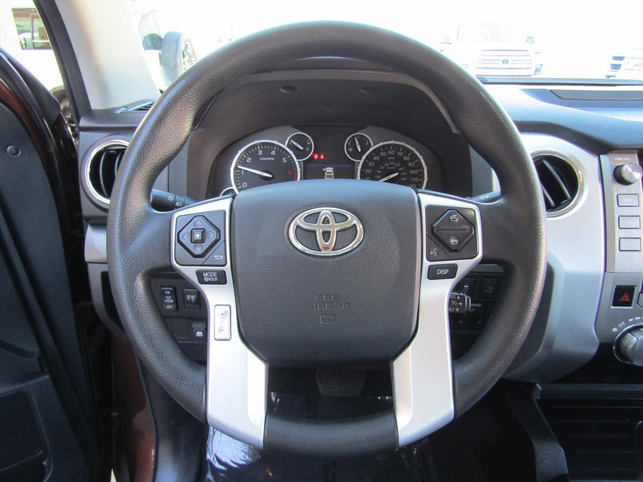 2016 Toyota Tundra CrewMax 5.7L FFV V8 6-Spd AT SR5 (Natl) Grand Prairie TX