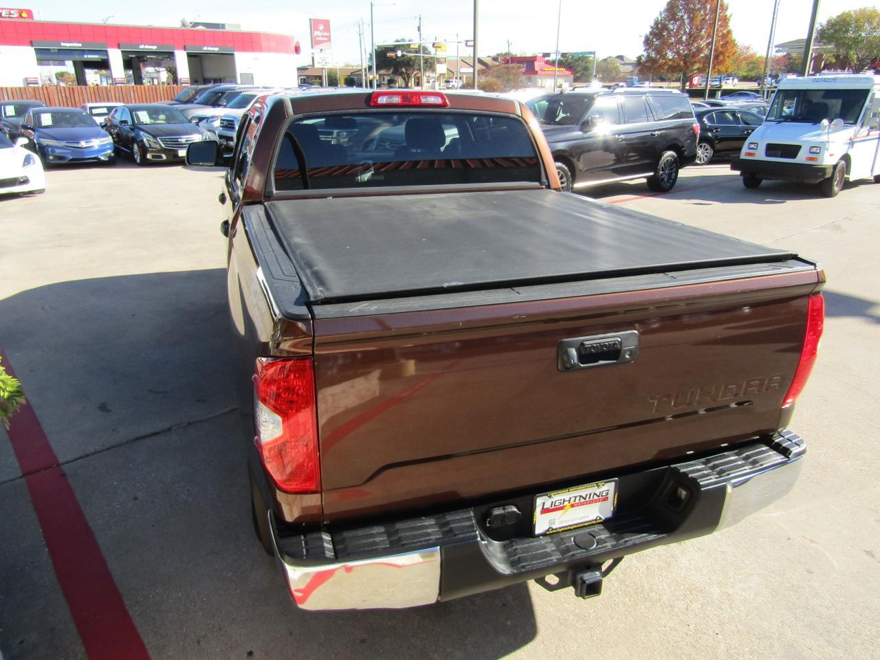 2016 Toyota Tundra CrewMax 5.7L FFV V8 6-Spd AT SR5 (Natl) Grand Prairie TX