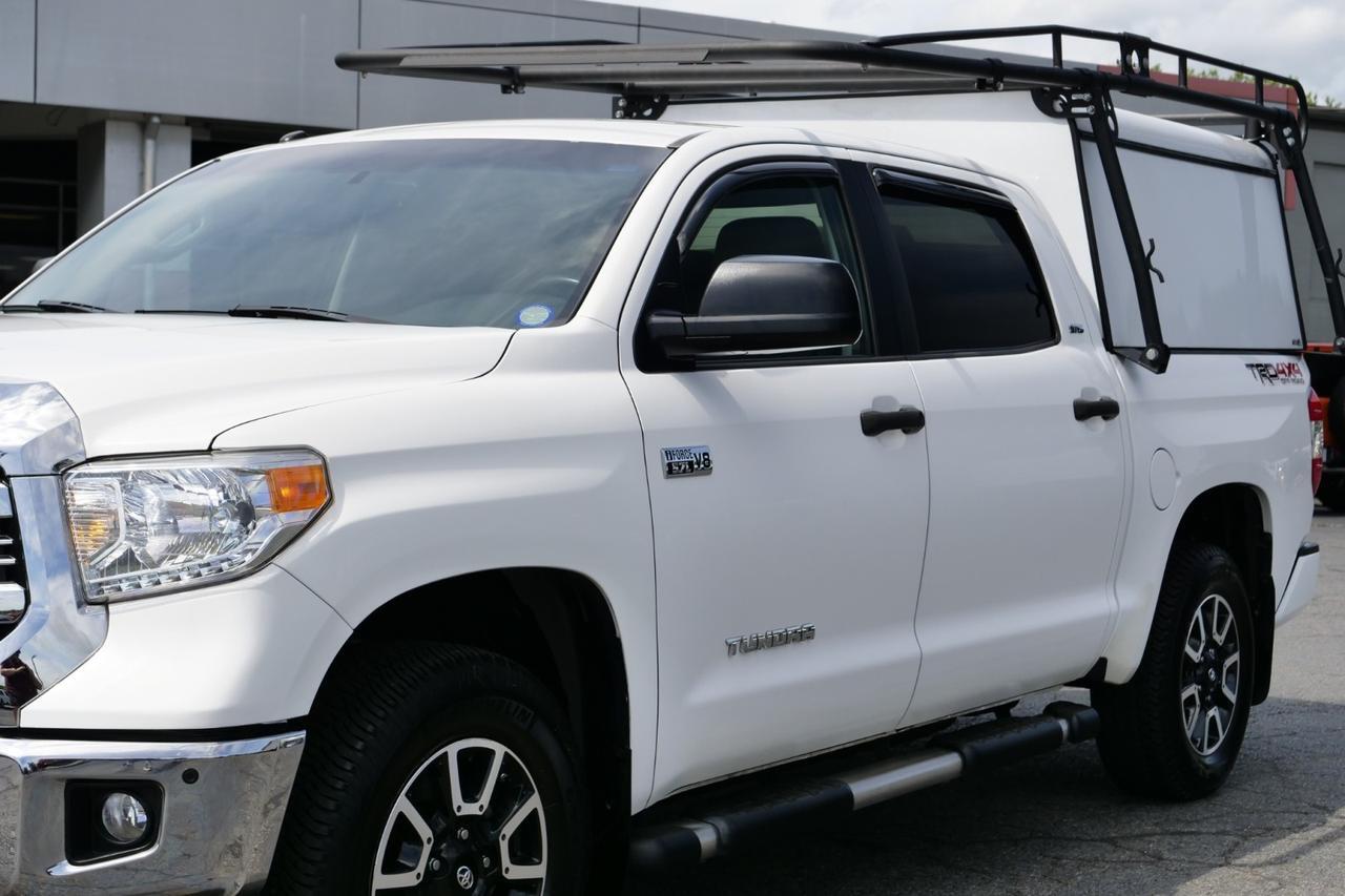 2016 Toyota Tundra SR5 4X4 / TRD Off Road Package / 5.7L V8! High Point NC
