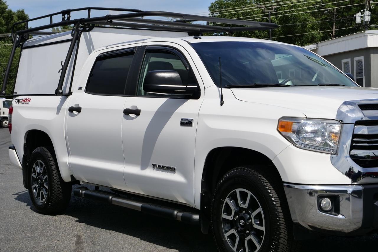 2016 Toyota Tundra SR5 4X4 / TRD Off Road Package / 5.7L V8! High Point NC